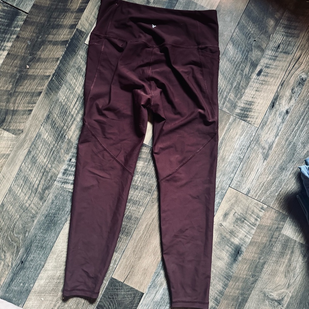 Maroon ON Powersoft High-Waisted Leggings - Picture 4 of 9